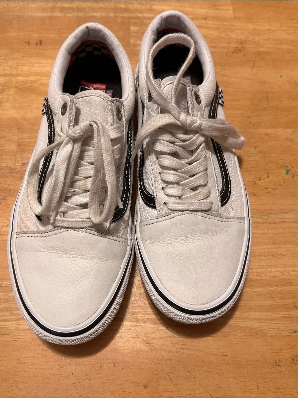 Men's White Low-Top Sneakers with Black Accent
